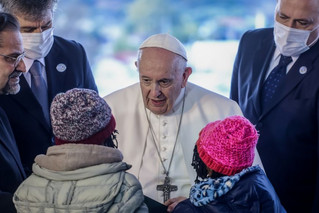 Πάπας Φραγκίσκος: Οι πρόσφυγες χρειάζονται συμπόνια, ευσπλαχνία τρυφερότητα και φιλοξενία