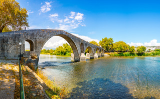 Το γεφύρι της Άρτας στον Άραχθο