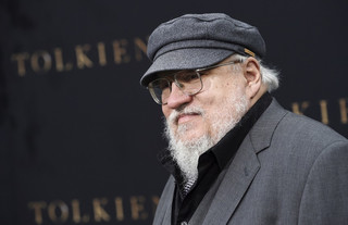 Game of Thrones: Ο Τζορτζ Ρ.Ρ. Μάρτιν παρακάλεσε για να επεκταθεί η σειρά σε δέκα σεζόν