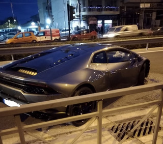 «Σμπαράλια» έγινε Lamborghini σε τροχαίο στη Λάρισα