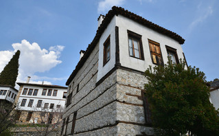 Παραδοσιακό κτίριο στο Ντολτσό στην Καστοριά
