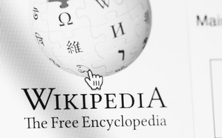 Wikipedia / Βικιπαίδεια