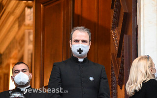Επίσκεψη του Πάπα Φραγκίσκου στον καθεδρικό ναό αγ. Διονυσίου Αρεοπαγίτου των καθολικών Επίσκεψη του Πάπα Φραγκίσκου στον καθεδρικό ναό αγ. Διονυσίου Αρεοπαγίτου των καθολικών