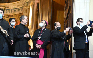 Επίσκεψη του Πάπα Φραγκίσκου στον καθεδρικό ναό αγ. Διονυσίου Αρεοπαγίτου των καθολικών
