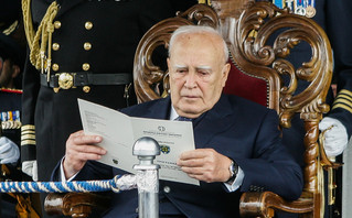 Κάρολος Παπούλιας Κάρολος Παπούλιας