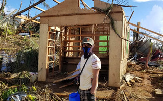 Κατεστραμμένο σπίτι στις Φιλιππίνες