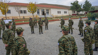 Στρατιώτες σε στρατόπεδο