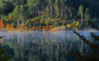 Ονειρικό τοπίο στη λίμνη Δόξα