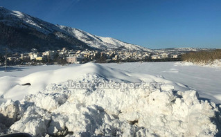 Πάγωσε η θάλασσα στην Αταλάντη