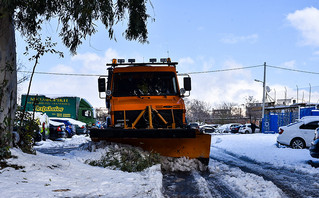 Η τιτάνια μάχη συνεχίζεται για την αποκατάσταση των προβλημάτων στο κέντρο και στις γειτονιές της Αθήνας