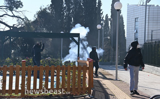 Ένταση έξω από το υπουργείο Παιδείας