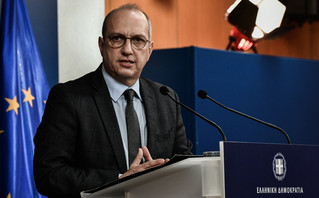 Ενημέρωση των πολιτικών συντακτών από τον Γιάννη Οικονόμου Ενημέρωση των πολιτικών συντακτών από τον Γιάννη Οικονόμου