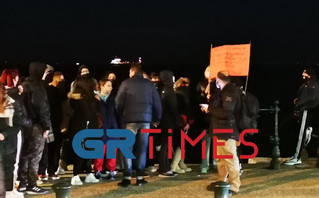 Υπόθεση ομαδικού βιασμού: Διαμαρτυρία σε εξέλιξη στη Θεσσαλονίκη