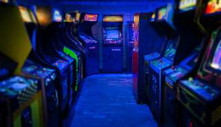 arcade games σε κατάστημα arcade games σε κατάστημα