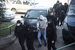 Οι τέσσερις που απολογήθηκαν την Παρασκευή Οι τέσσερις που απολογήθηκαν την Παρασκευή