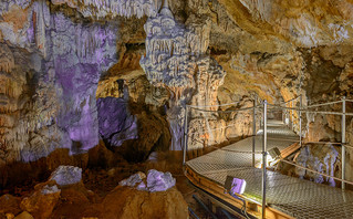 Το σπήλαιο του Σφενδόνη στα Ζωνιανά