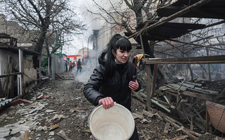 Εισβολή στην Ουκρανία: Ρωσική εφημερίδα και ο νομπελίστας διευθυντής της τάχθηκαν κατά του πολέμου &#8211; «Νιώθουμε ντροπή»