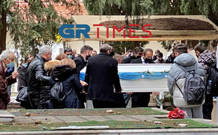 Δολοφονία 19χρονου στη Θεσσαλονίκη: «Αφήστε με να πάω μαζί του» φώναζε ο πατέρας