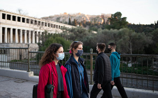 Στιγμιότυπο από τη ζωή στην Αθήνα, εν μέσω της πανδημίας του κορονοϊού