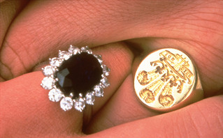 Δαχτυλίδι αρραβώνων πριγκίπισσας Νταϊάνα