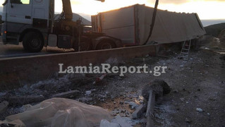 Εκτροπή νταλίκας τα ξημερώματα στην εθνική οδό Εκτροπή νταλίκας τα ξημερώματα στην εθνική οδό