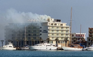 Πυρκαγιά στο Ξενοδοχείο "Χανδρής" Πυρκαγιά στο Ξενοδοχείο "Χανδρής"