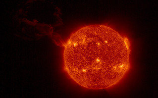 Τηλεσκόπιο της NASA «είδε» την μεγαλύτερη έκρηξη στον Ήλιο