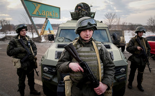 Ουκρανία: Παραμένει εκρηκτικό το κλίμα - Νέα πλήγματα με ολμοβόλα καταγγέλλουν φιλορώσοι αντάρτες