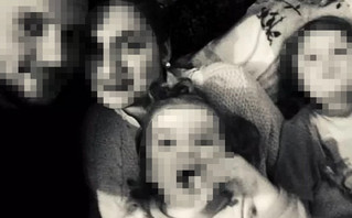 Η μητέρα με το ένα παιδάκι στην Πάτρα Η μητέρα με το ένα παιδάκι στην Πάτρα