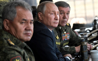 Ο Πούτιν με στρατηγούς του