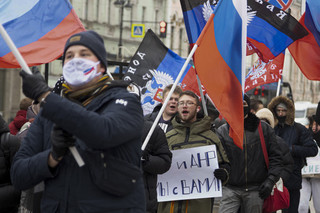Οι αυτοαποκαλούμενες «Λαϊκές Δημοκρατίες Ντονιέτσκ και Λουγκάνσκ» ζήτησαν στρατιωτική βοήθεια από τη Ρωσία