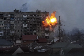 Explosion in a building in Mariupol