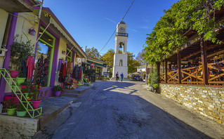 Το καμπαναριό στις Μηλιές Το καμπαναριό στις Μηλιές