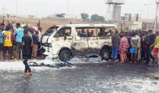 Νιγηρία: 12 νεκροί έπειτα από σύγκρουση λεωφορείου με φορτηγό