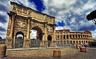Η Arco di Costantino στη Ρώμη