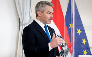 Καρλ Νεχάμερ Καρλ Νεχάμερ