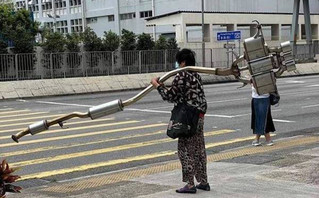 Οι δρόμοι και τα πολύ παράξενά τους