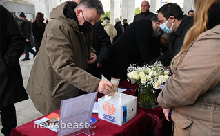 Κηδεία Δημήτρη Τσοβόλα Κηδεία Δημήτρη Τσοβόλα