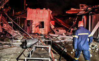 Ισχυρή έκρηξη σε επιχείρηση catering στην Κόρινθο &#8211; Ένας νεκρός
