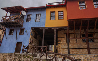 Πολύχρωμα κτίρια στη Μπαρμπούτα