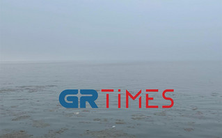 Η ομίχλη «εξαφάνισε» τον Λευκό Πύργο Η ομίχλη «εξαφάνισε» τον Λευκό Πύργο