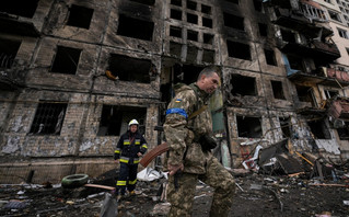 Ουκρανός στρατιώτης στο Κίεβο