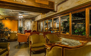 Upper Bistro Upper Bistro