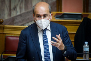 Ο Κωστής Χατζηδάκης στη Βουλή Ο Κωστής Χατζηδάκης στη Βουλή