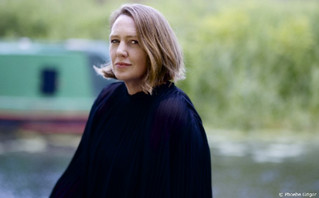 Η συγγραφέας Paula Hawkins Η συγγραφέας Paula Hawkins
