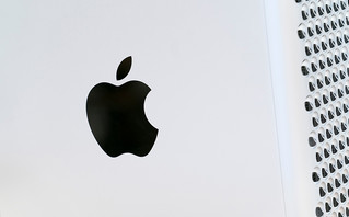 Apple Apple