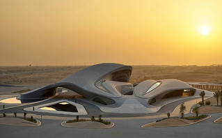 Το φουτουριστικό κτίριο στα Ηνωμένα Αραβικά Εμιράτα που μοιάζει βγαλμένο από την ταινία Dune