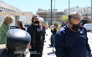 Η μάνα και η αδερφή της Ρούλας Πισπιρίγκου Η μάνα και η αδερφή της Ρούλας Πισπιρίγκου