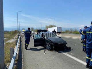 Εικόνες από θανατηφόρο τροχαίο Εικόνες από θανατηφόρο τροχαίο