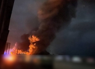 Πόλεμος στην Ουκρανία: Νύχτα τρόμου στην Οδησσό – Πυρκαγιά σε εμπορικό από ρωσικό χτύπημα
